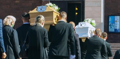 Tragedia w Białymstoku. Bliscy pożegnali Joannę i jej córeczkę Izę