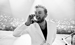 Andrzej Piaseczny przedstawia teledysk i nagranie "Przedostatni"