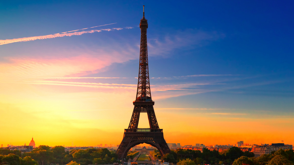 Z powodu strajku załogi wieża Eiffla w Paryżu jest od rana zamknięta - poinformowała dyrekcja zabytku, który co roku jest odwiedzany przez sześć milionów turystów.