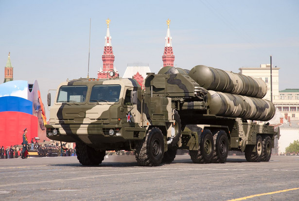 Rosja pierwszy raz sprzedała rakiety S-400. Trafią do Chin