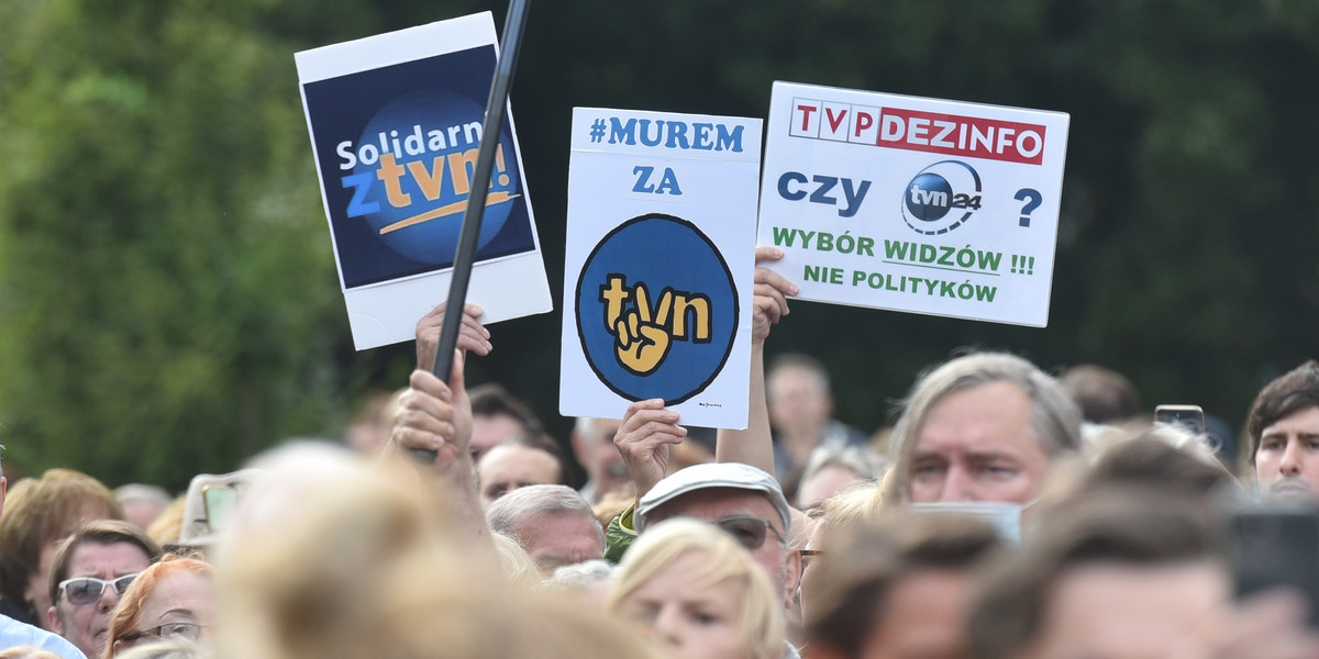 W całym kraju trwają protesty w obronie TVN.