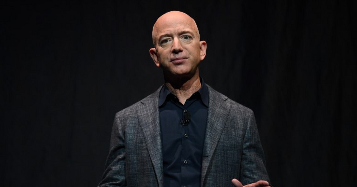 Jeff Bezos Is Asking Laid Off Restaurant And Bar Workers To Come Work