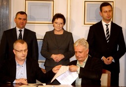 Warunki porozumienia rządu z górnikami: Inny pakiet kopalń do wygaszenia