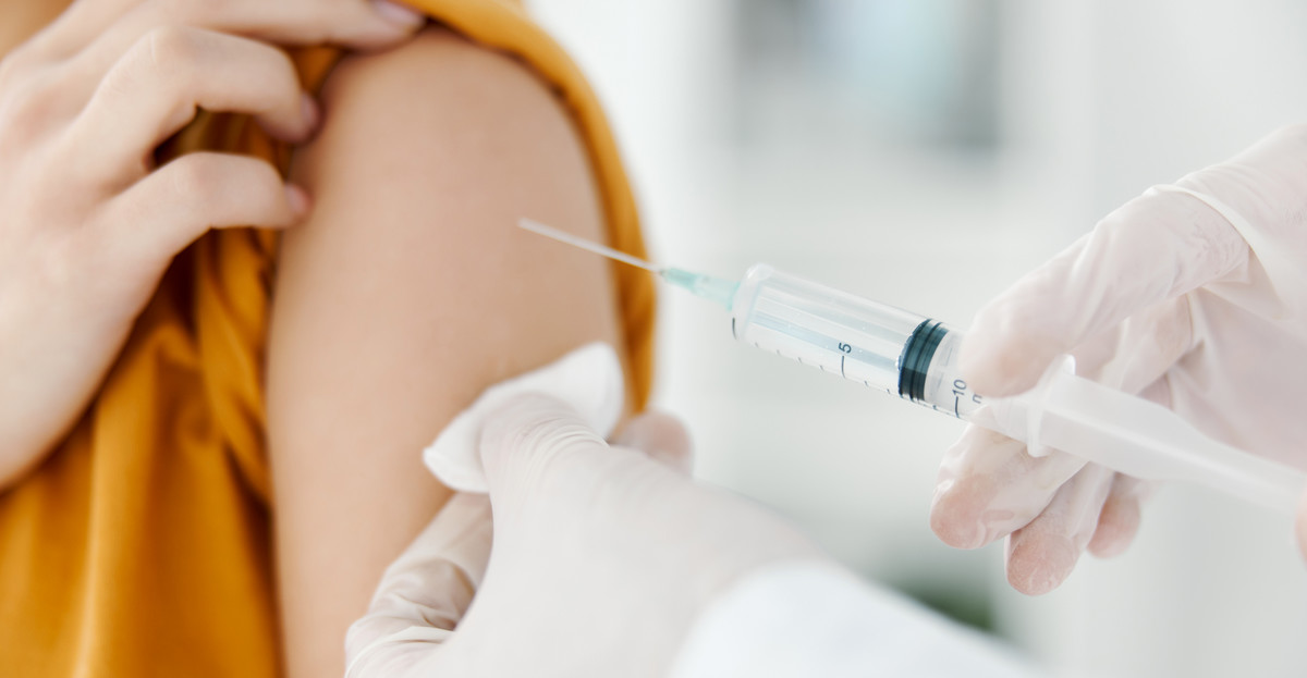 Pfizer: potrzebne będzie przyjmowanie czwartej dawki szczepionki 