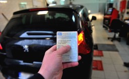 wchodzi nowe badanie auta. jakie zmiany? żegnaj dowód rejestracyjny