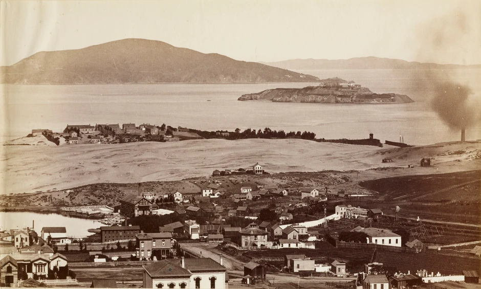 Pogled na Alkatraz, fotografija snimljena 1873. godine