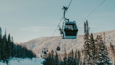 polacy uwielbiają zimowy wypoczynek. dokąd wyjadą najchętniej w tym ro
