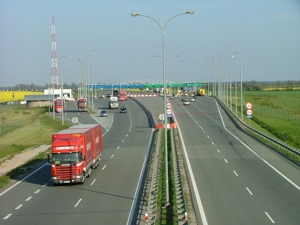 57-kilometrowy odcinek autostrady A4 pomiędzy Szarowem a Tarnowem w woj. małopolskim może zostać dopuszczony do ruchu na początku grudnia tego roku.