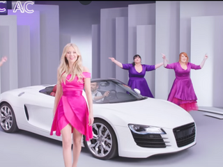 W reklamach LINK4 występuje wokalistka Kasia Moś i zespół The Chance