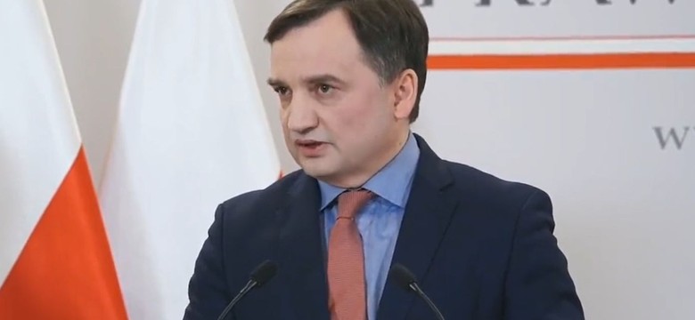 Ziobro odbija piłeczkę ws. wiz: Dziś na moim biurku znajdą się...