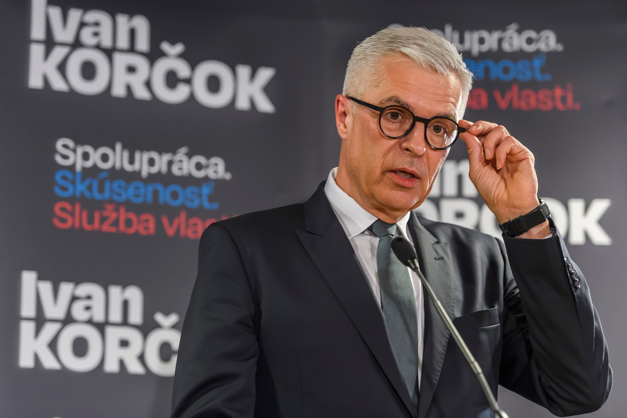 Kandidát na prezidenta SR Ivan Korčok reaguje na predbežné neoficiálne výsledky vo svojej volebnej centrále v Bratislave.