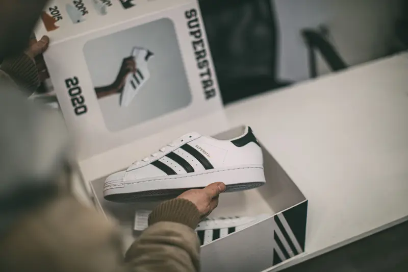 Jubileuszowe wydanie butów adidas Superstar