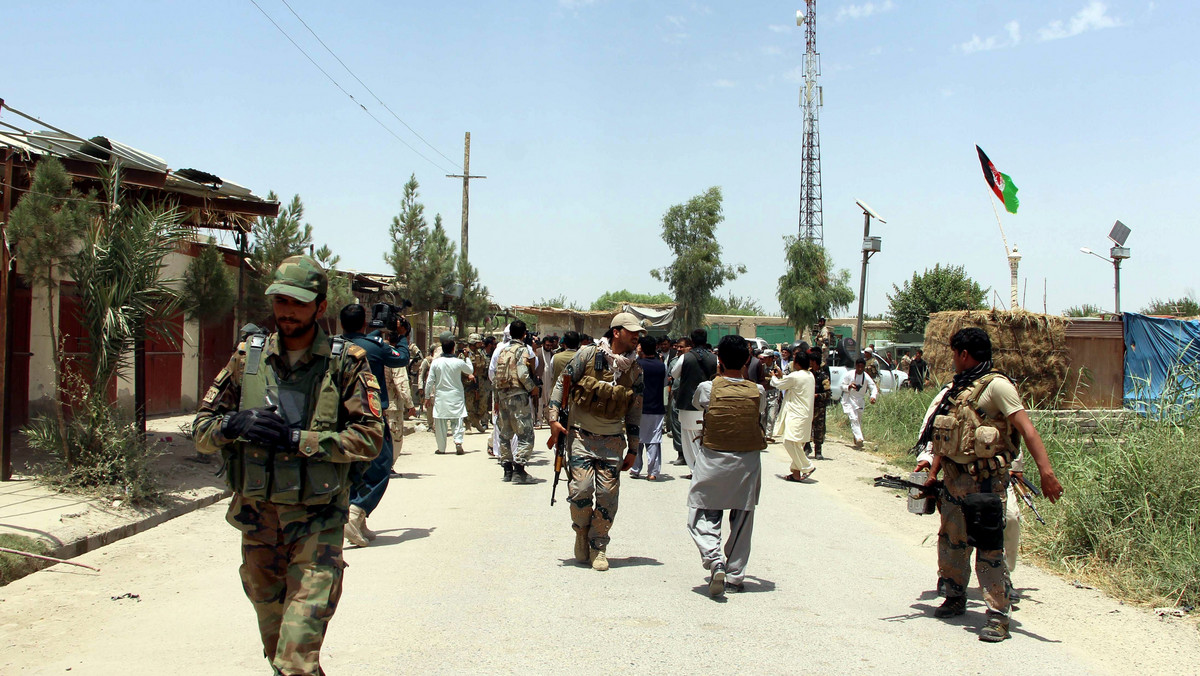 W prowincji Helmand na południowym zachodzie Afganistanu amerykańska armia przeprowadziła przez pomyłkę atak na sojusznicze siły afgańskie - poinformowały siły zbrojne USA, które przeprosiły za incydent. W tej sprawie wszczęto dochodzenie.