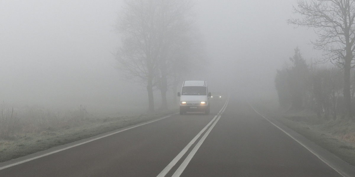 Niebezpiecznie w sześciu województwach. Kierowcy muszą się mieć na baczności!