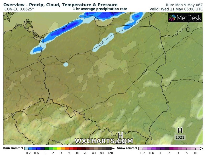 W nocy nieco więcej chmur. Miejscami słabo popada