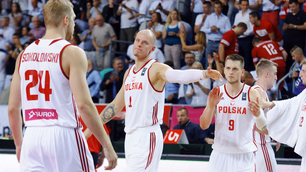 Reprezentacja Polski pokonała na wyjeździe Białoruś 97:79 i odniosła drugą wygraną w eliminacjach mistrzostw Europy. Nasi koszykarze znów - tak jak z Portugalią - nie zagrali idealnego spotkania, ważniejsze jest jednak to, że osiągnęli wysoką wygraną.