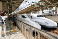 Ile będzie kosztował bilet na kolej dużych prędkości? 