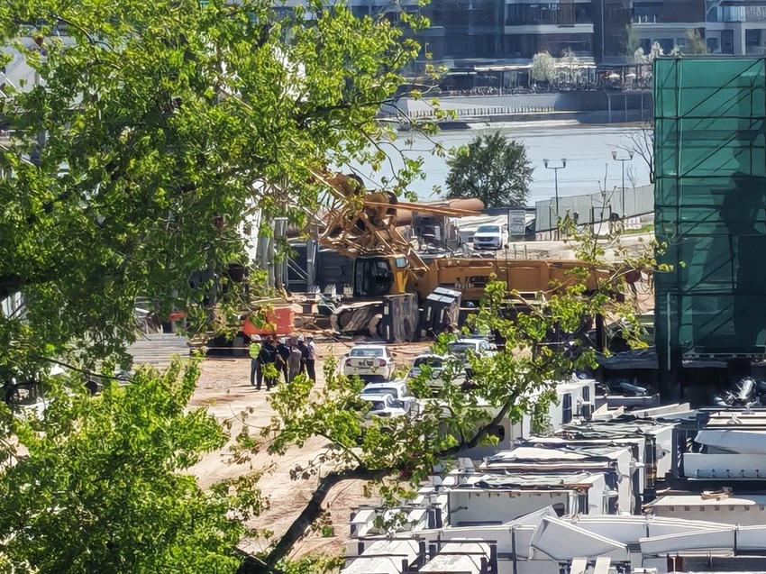 Pao kran na gradilištu kod Brankovog mosta