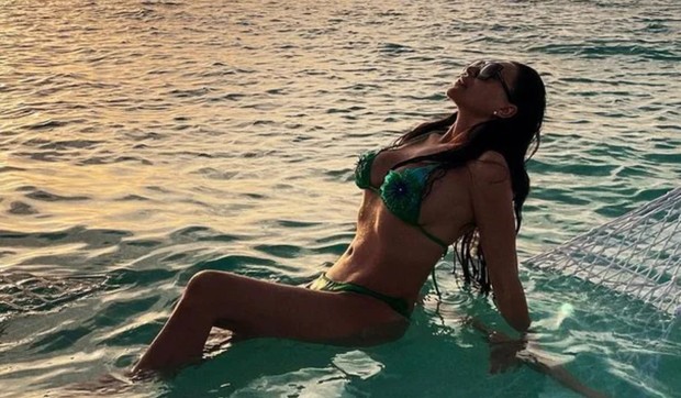 Ceca u kupaćem