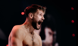 Cena wstydu Sebastiana Fabijańskiego. Ponad 2 mln zł w 93 sekundy [FOTO]