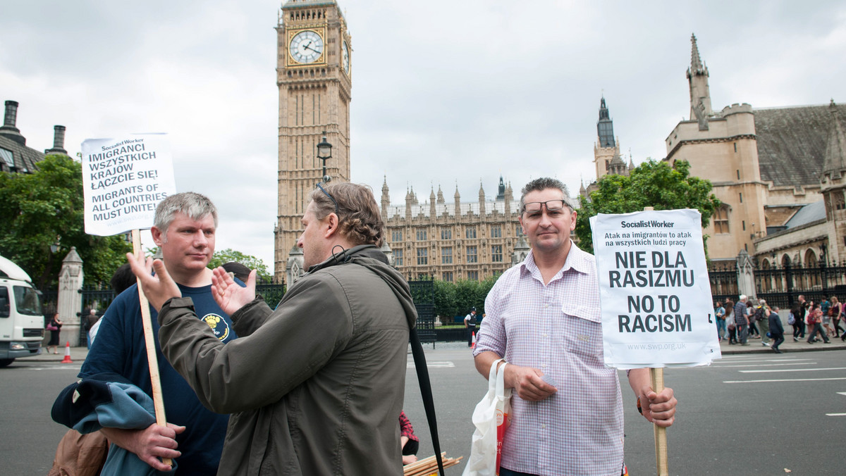 Brytyjczycy nie zgadzają się na przejawy dyskryminacji imigrantów w swym kraju. Najlepszy dowód to obecność rdzennych Walijczyków i Anglików z Socialist Workers Party podczas wczorajszej demonstracji przed Parlamentem w Londynie.
