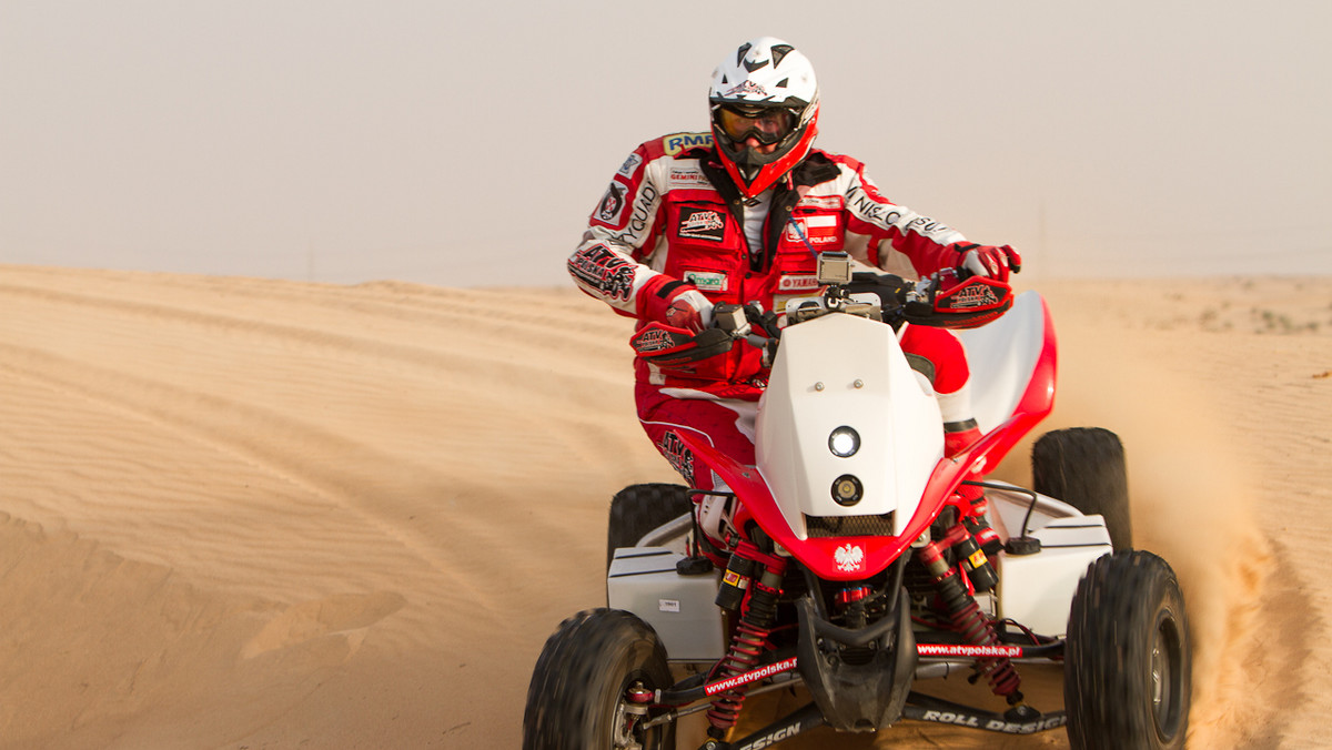 Niedzielny prolog otworzył tegoroczną rywalizację w rajdzie Abu Dhabi Desert Challenge. Rafał Sonik pokonał pierwszy odcinek z czwartym czasem w klasyfikacji quadów, notując minimalną stratę do zwycięzcy - Sebastiana Husseiniego.