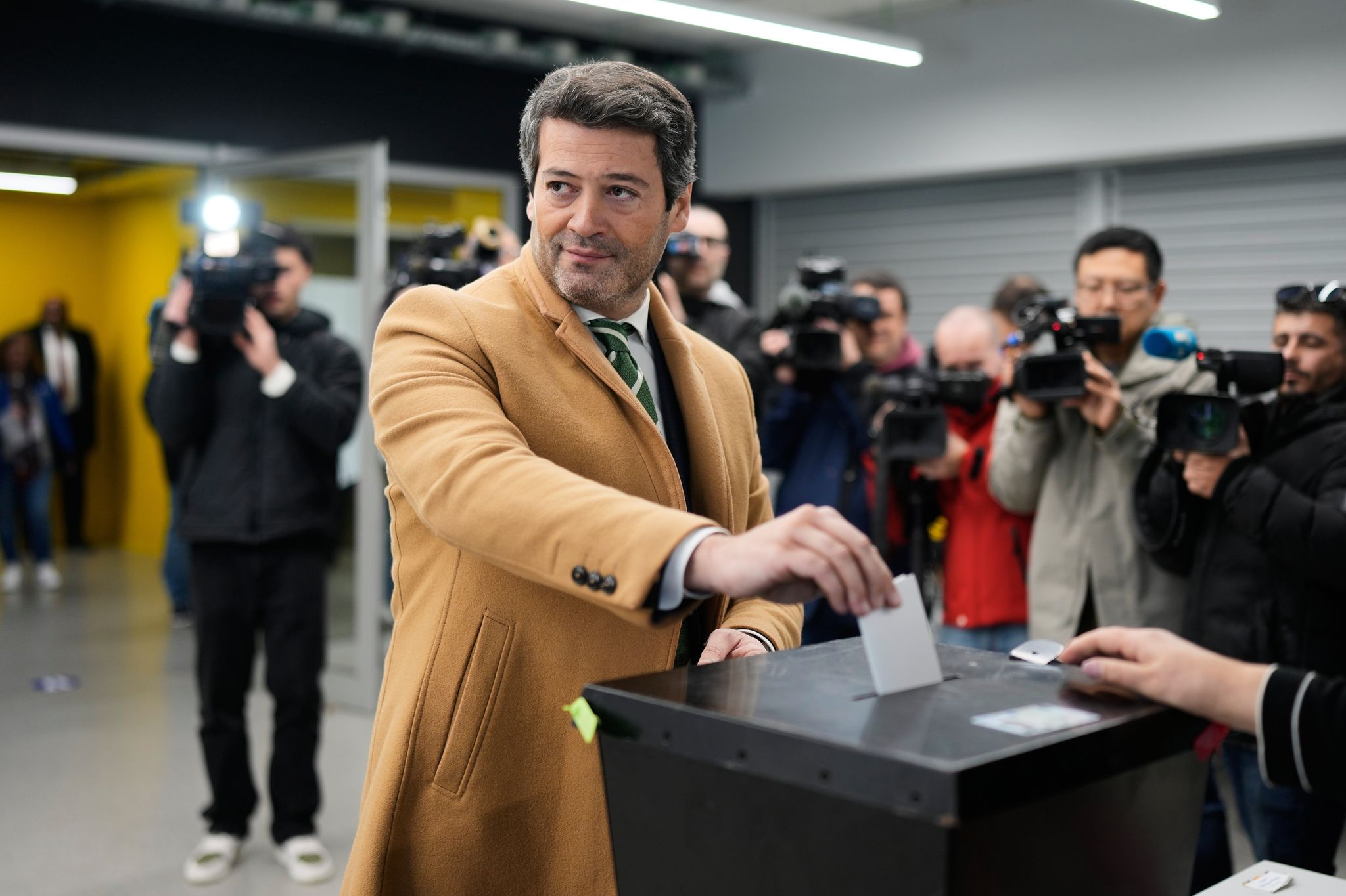 Erstmals seit 1986: Rechtspopulist erreicht Stichwahl in Portugal