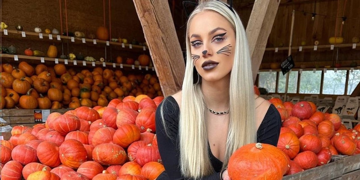 Ana Maria Marković w kostiumie Kobiety-Kota na Halloween!