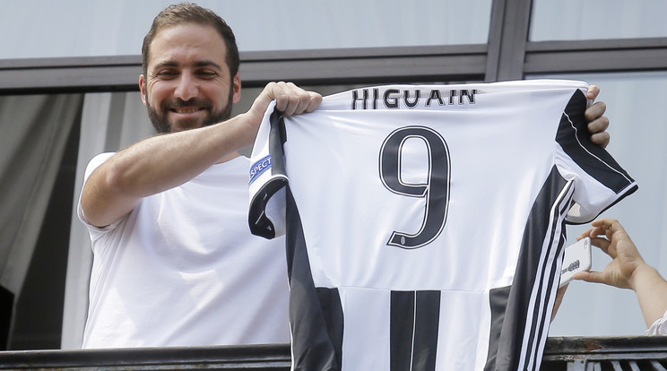 Higuain augusztustól már a Juventus sikereiért küzd /Fotó: AFP