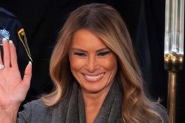 Kad je MELANIJA ušetala u KONGRES OVAKO ODEVENA, svi su je gledali kao BOGINJU, a onda joj je muž OVO REKAO i sve je stalo! Iskopirala IVANKIN STIL, a evo ko su TINEJDŽERKE koje sede pored nje