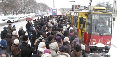 Ratusz oszczędza na pasażerach