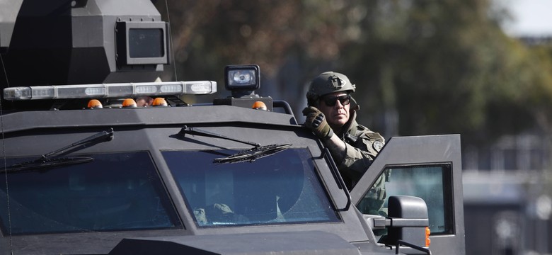 Postrzelił policjantów, ukrył się w hotelu. Zginął w wymianie ognia z jednostką SWAT