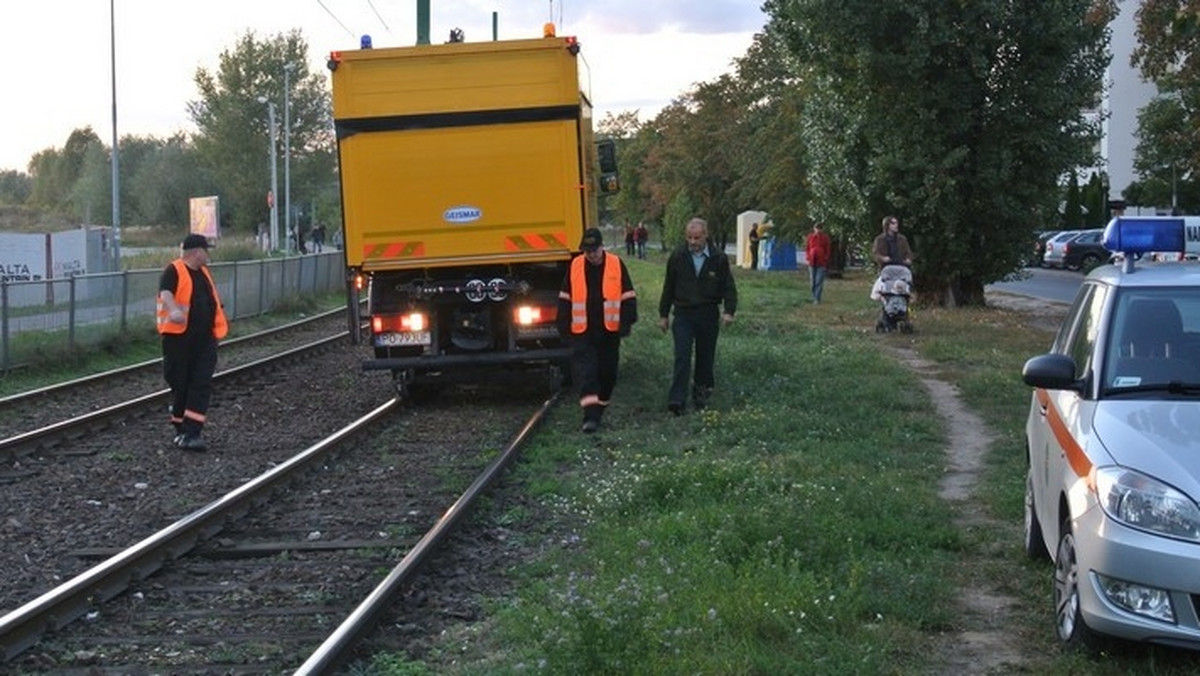 20 kilometrów na godzinę - tylko tyle mogą jechać tramwaje trasą na Franowo, na jej odcinku od Jana Pawła II do osiedla Lecha. Wszystko z powodu fatalnego stanu torów.