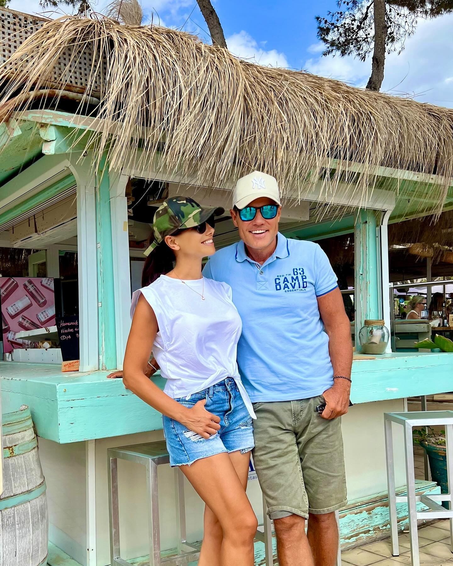 Nemecký skladateľ a hudobník Dieter Bohlen a jeho manželka Carina. 