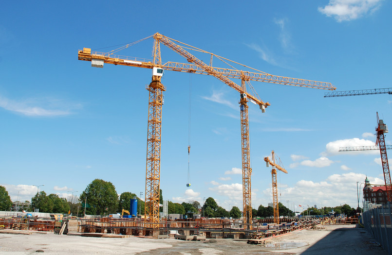 Firmy budowlane spoza UE powinny brać udział w realizacji inwestycji w Polsce, ale w charakterze podwykonawców - uważa Polski Związek Pracodawców Budownictwa.