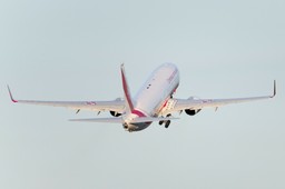 wojskowe samoloty lecą po polaków do omanu