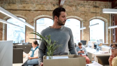 w tych zawodach będą zwalniać. miliony ludzi trafią na bruk. na polski