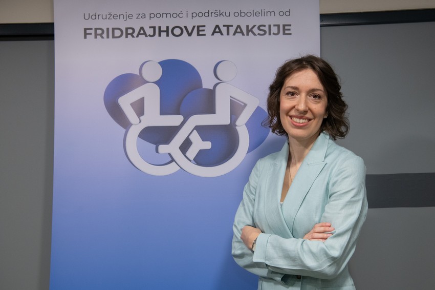 Fridrajhova ataksija je multisistemska bolest, što znači da pored niza neuroloških simptoma, zahvata i druge organe, pre svega srce, ističe dr Kosać