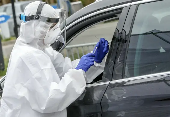 Ograniczenia w przemieszczaniu się na czas świąt. Rząd planuje kolejne obostrzenia, a nawet lockdown