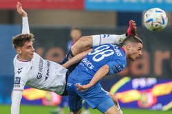 Tomasiewicz bohaterem derbów. Nieudany powrót Urbana [WIDEO]