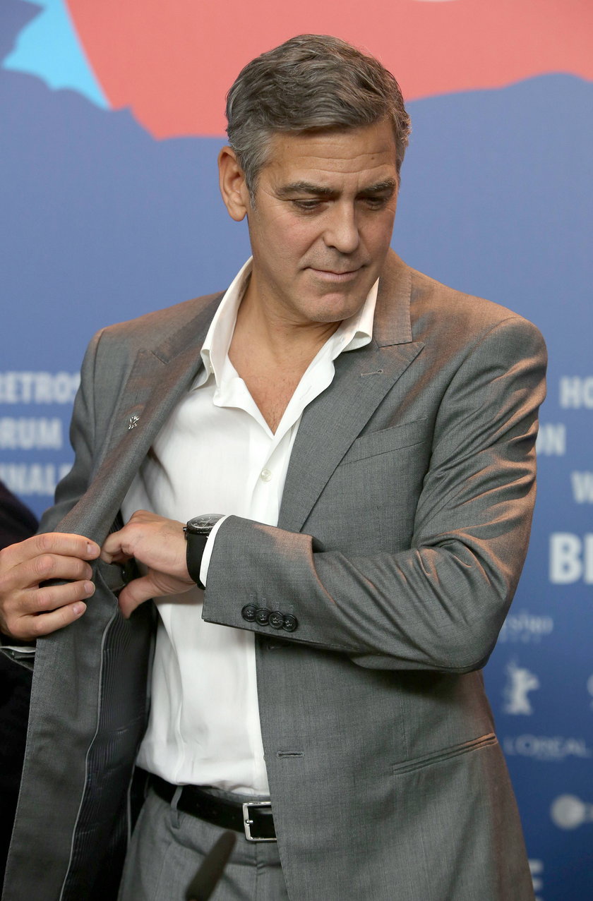 George Clooney w garniturze Armaniego na ślubie