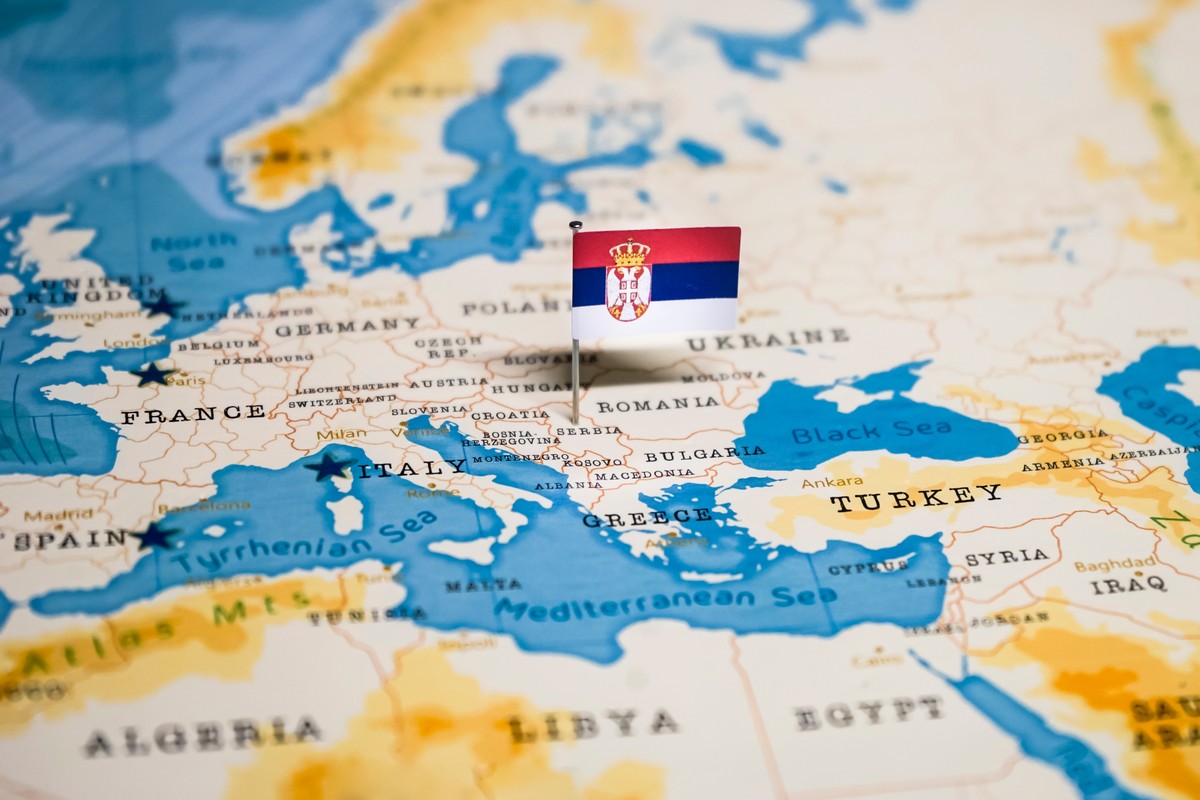 Serbska armia w stanie podwyższonej gotowości bojowej