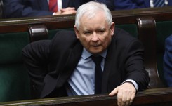 Koniec samodzielnych rządów PiS. Partia Kaczyńskiego traci stabilną większość. SONDAŻ