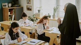 Projekt „Tak dla religii i etyki w szkole” w Sejmie. Dwie lekcje tygodniowo obowiązkowe