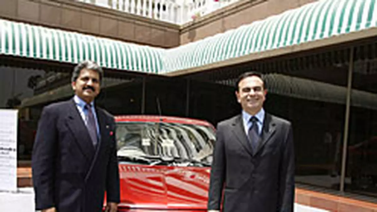 Renault i spółka Mahindra & Mahindra Ltd. rozpoczęły produkcję i sprzedaż Logana w Indiach