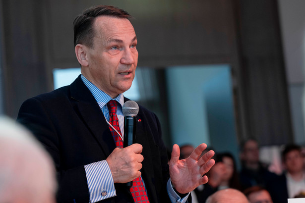 Radosław Sikorski podczas Ukrainian Breakfest Discussion w Davos, spotkania zorganizowanego przez Fundację Wiktora Pinczuka, 18.01.2024 r.