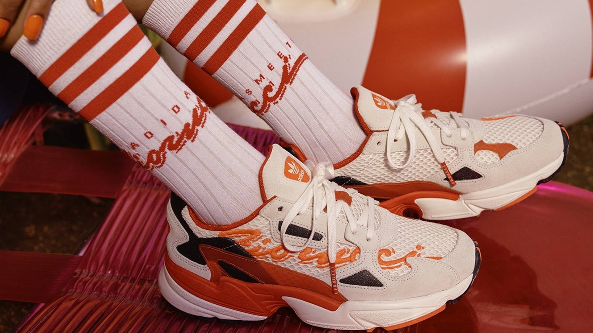 Nike Und Adidas Zusammen Tragen