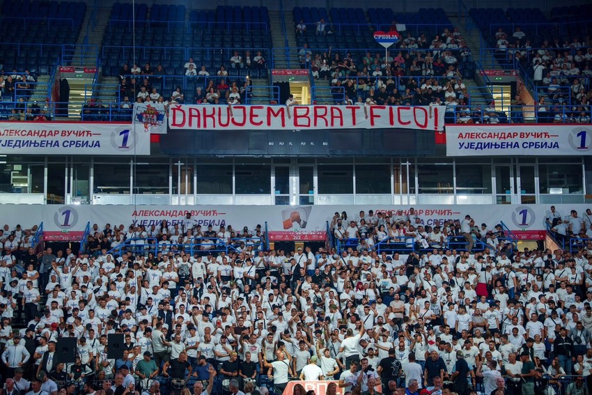 Skup SNS u Beogradskoj areni