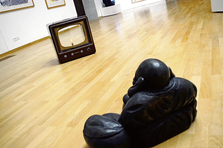 Nam Džun Pajk, Buda koji se smeje, 1992.