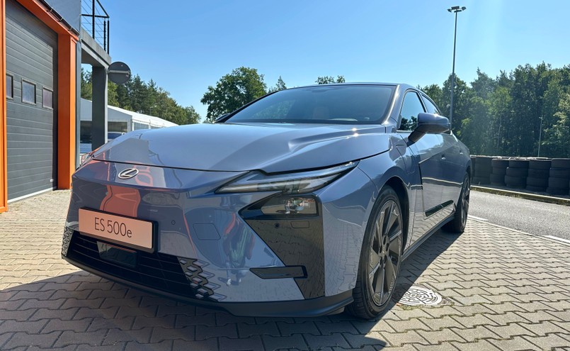 Nowy Lexus ES